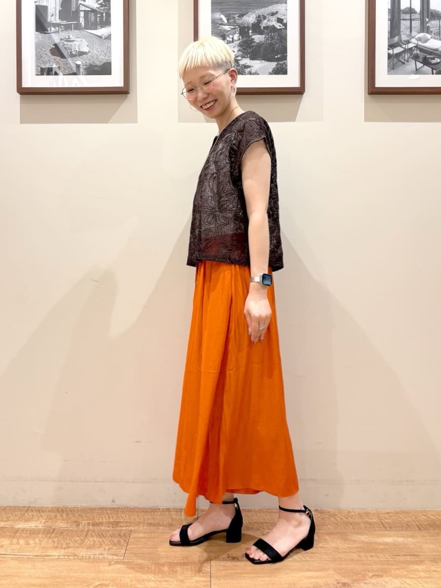 Ayumiさんの「SHOO･LA･RUE｜【2点セット】刺繍レーストップス」を使ったコーディネート