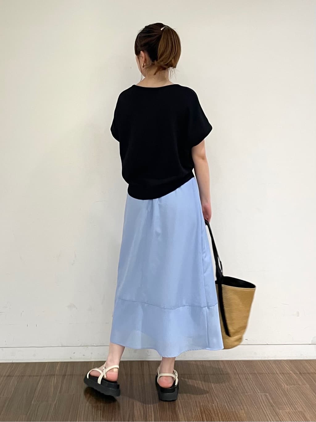 ねねさんの「INDIVI｜」を使ったコーディネート