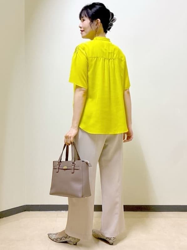  beni_gingerさんの「Reflect｜【選べる5色◎／マシンウォッシュ可】シャーリングデザインブラウス」を使ったコーディネート