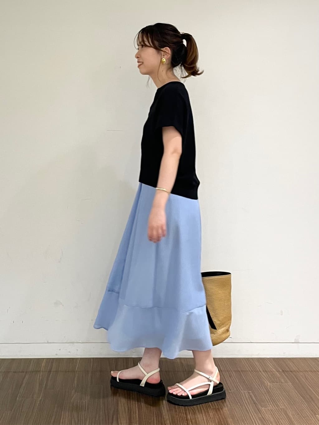 ねねさんの「INDIVI｜」を使ったコーディネート