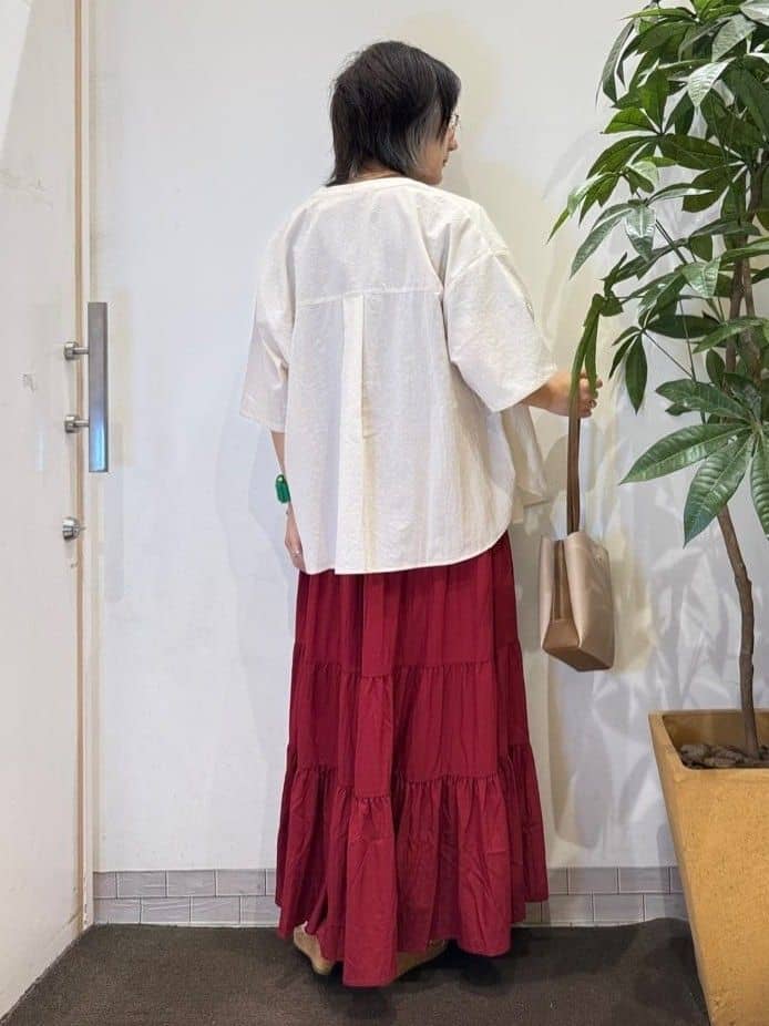 misakiさんの「SHOO･LA･RUE｜【S-LL/ひんやり/UV】選べる6柄でそれぞれ欲しくなる プリントTシャツ」を使ったコーディネート