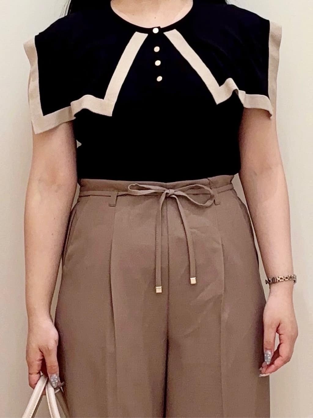 minamiさんの「grove｜【ひんやり/UVカット】大人の可愛さ　セーラーカラーニット」を使ったコーディネート