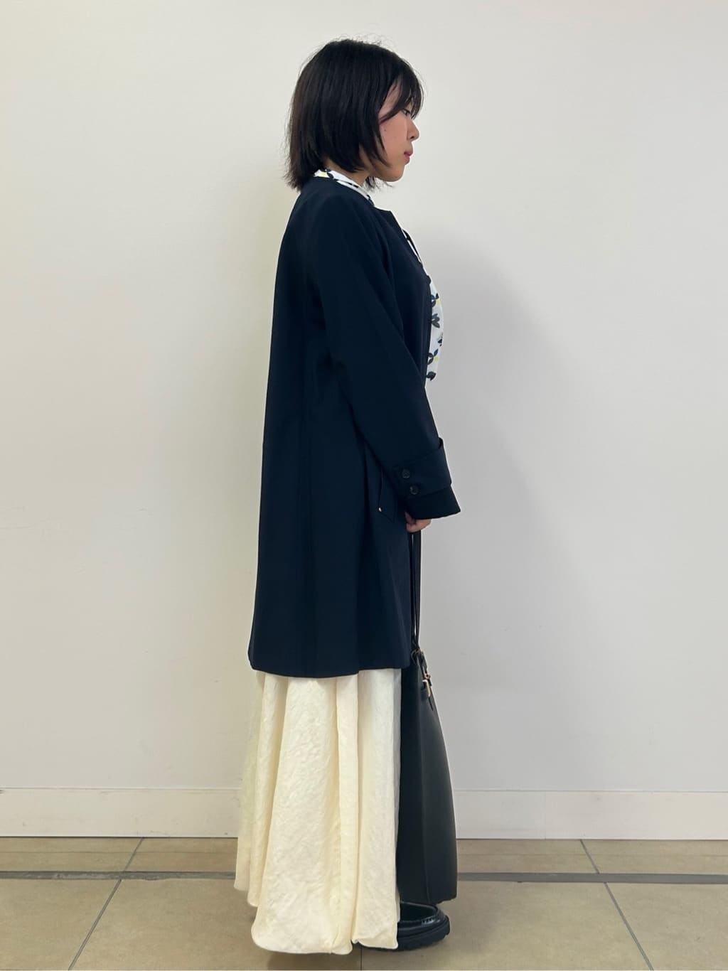 とりみさんの「DRESSTERIOR｜ベルトスクエアレザートートバッグ」を使ったコーディネート