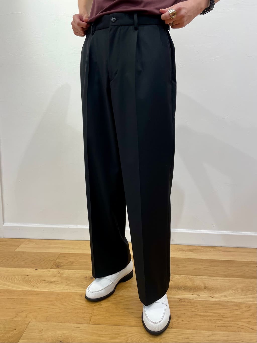 蒲谷祐太さんの「DRESSTERIOR｜【接触冷感/抗菌防臭/消臭】ICE CLEAR COTTON ロゴT」を使ったコーディネート