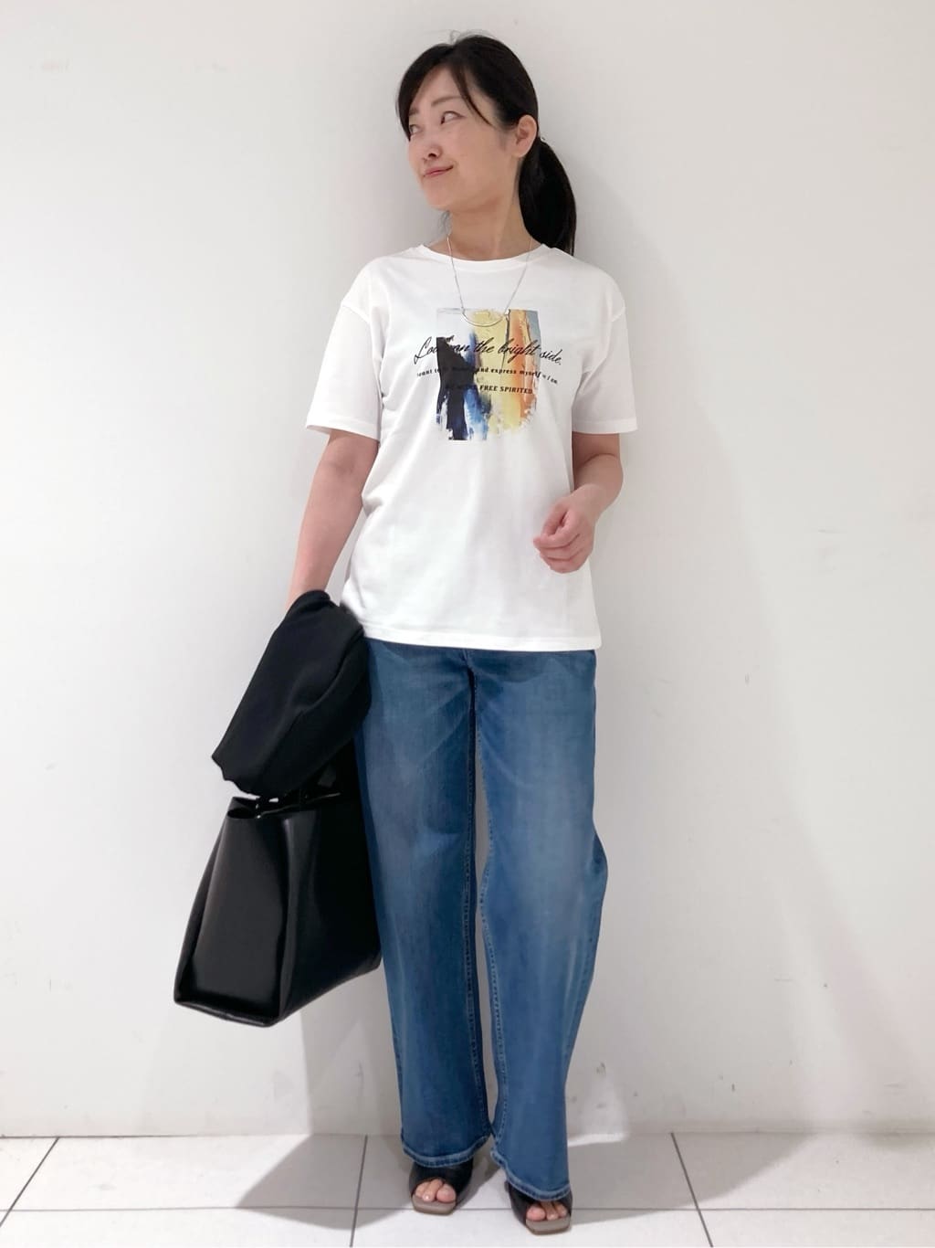 momokoさんの「INDIVI｜【定番スーツ／UVケア／洗える】ウール調ノーカラージャケット」を使ったコーディネート