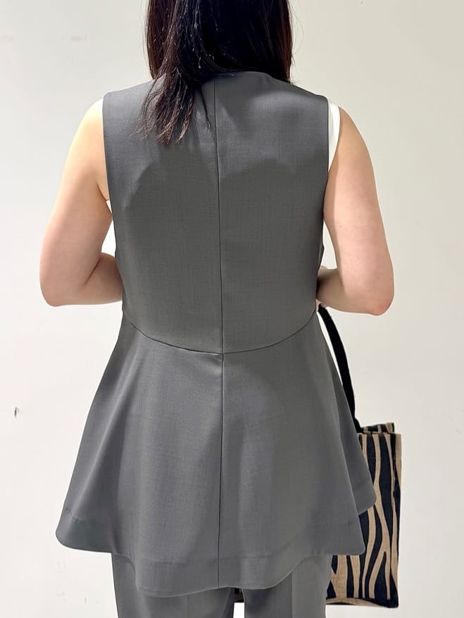 そんさんの「INDIVI｜【接触冷感／セットアップ対応】イージーテーパードパンツ【通勤・セレモニー】」を使ったコーディネート
