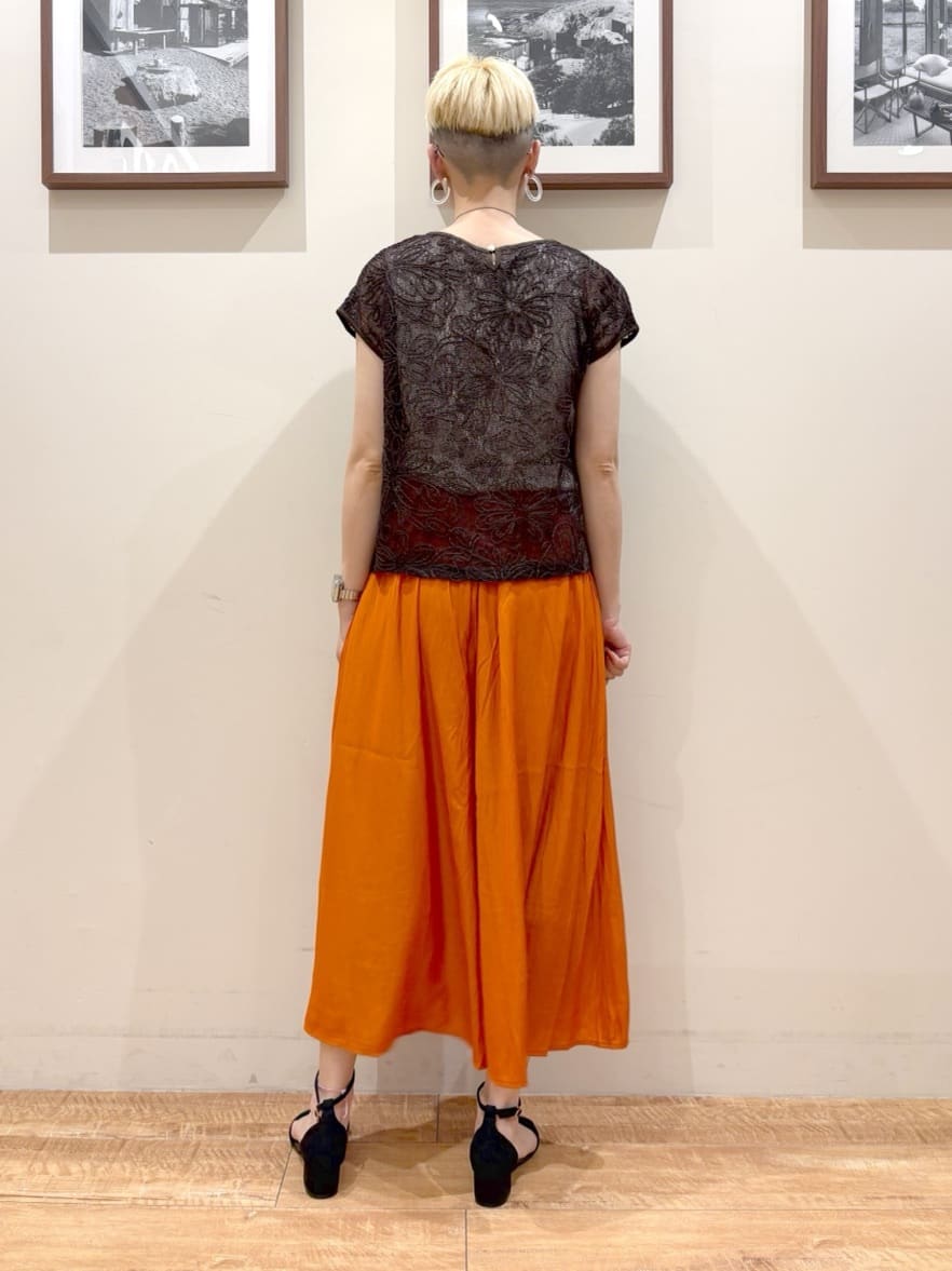 Ayumiさんの「SHOO･LA･RUE｜【2点セット】刺繍レーストップス」を使ったコーディネート