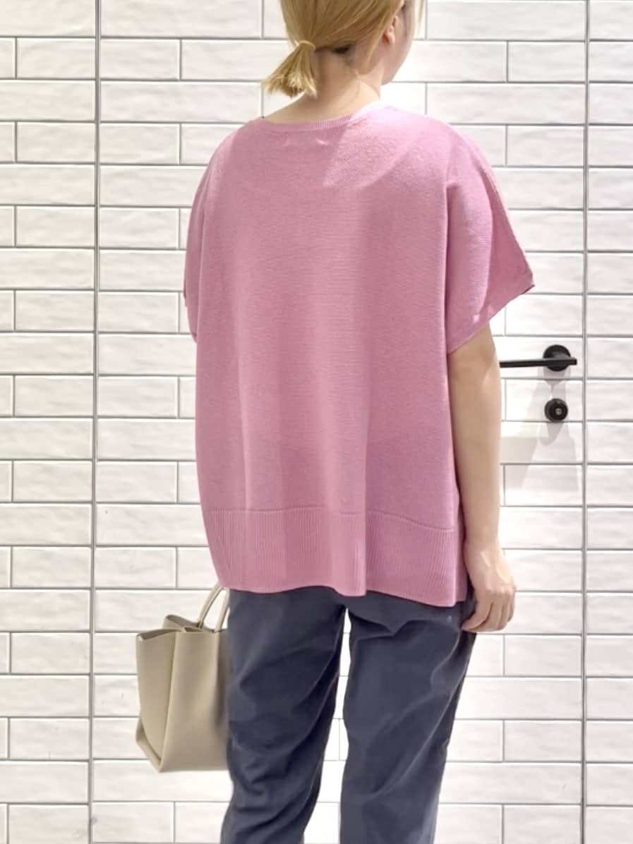 しおりさんの「OPAQUE.CLIP｜《5色展開／S-LLサイズ》リラクシーメッシュニット【洗濯機洗い可】」を使ったコーディネート