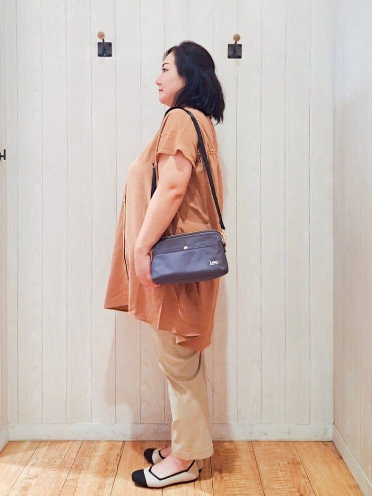kotomiさんの「SHOO･LA･RUE｜【S-LL/体型カバー】さらりとしたタッチが心地よい バックギャザーブラウス」を使ったコーディネート