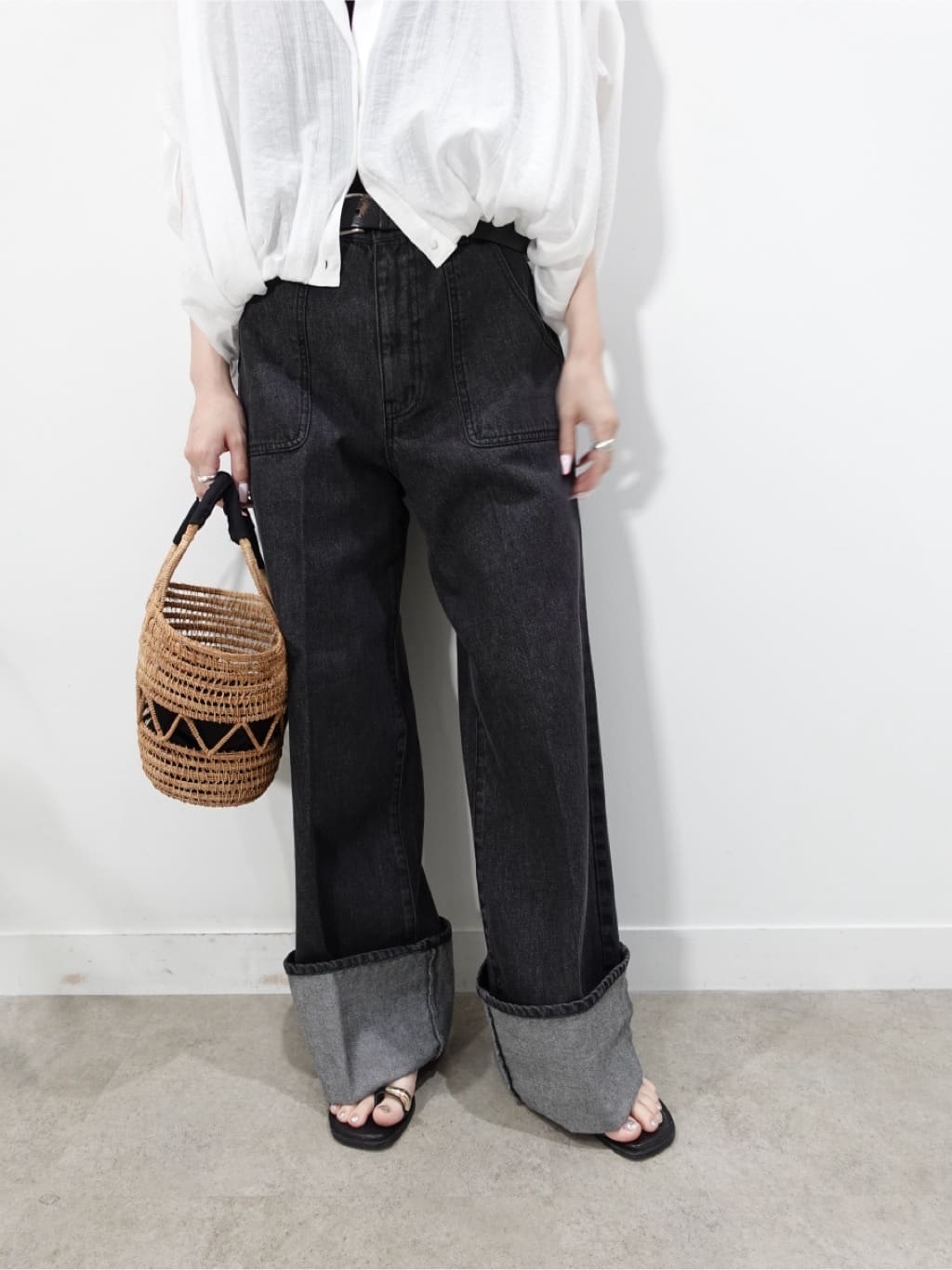 mitsukiさんの「INDIVI｜バルーンフォルムブラウス」を使ったコーディネート