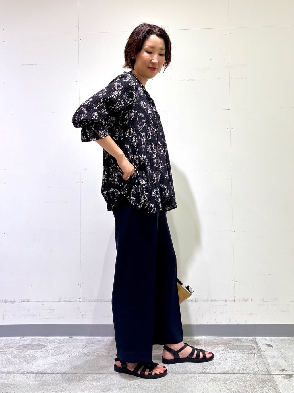 yuriさんの「INDIVI｜【着る日傘／遮熱／UVケア】ワイドパンツ」を使ったコーディネート