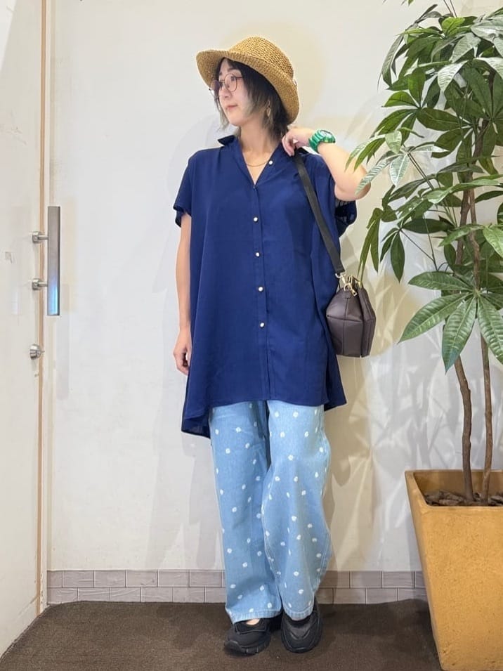 misakiさんの「SHOO･LA･RUE｜【S-LL/体型カバー】さらりとしたタッチが心地よい バックギャザーブラウス」を使ったコーディネート