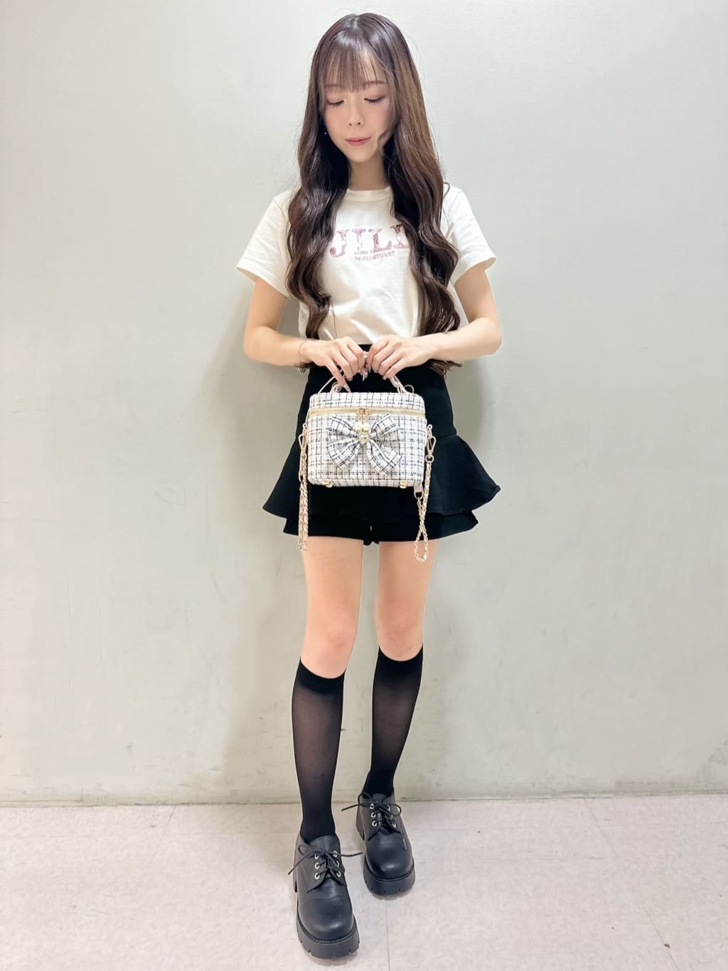 ayakaさんの「ESPERANZA｜リボン付きバニティショルダーバッグ」を使ったコーディネート