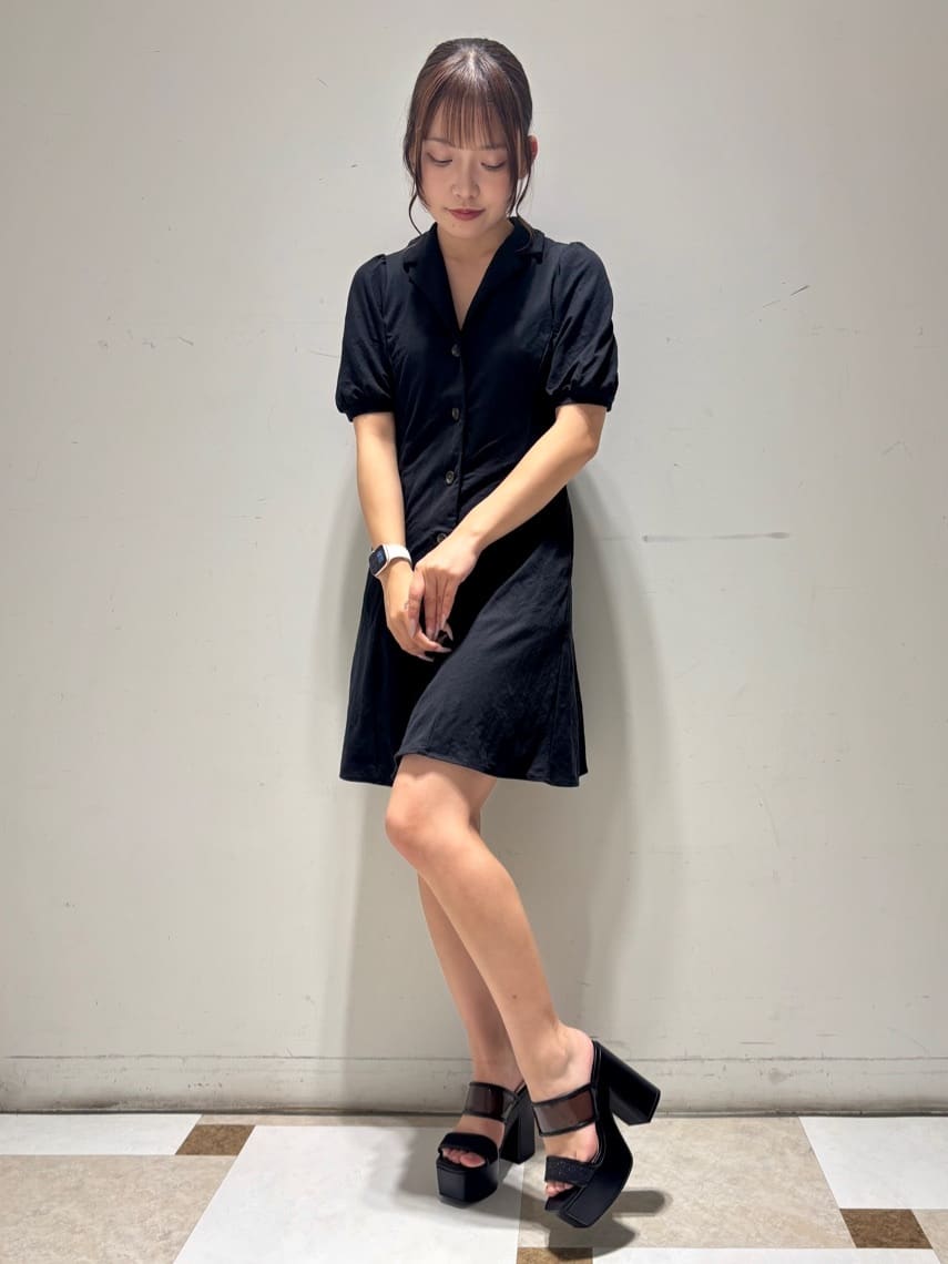 せらら⭐️さんの「ESPERANZA｜【ラク盛り／サンダル】リピーター続出／脚長美脚　ミュールサンダル」を使ったコーディネート
