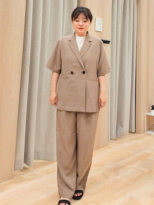 ふるさんの「grove｜軽やかに羽織れて、きちんと見え ハーフスリーブテーラードジャケット」を使ったコーディネート