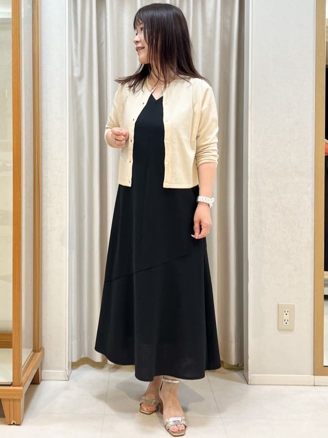 Kiyoさんの「COUP DE CHANCE｜【手洗い可/軽量】シンプルラメ混カーディガン」を使ったコーディネート