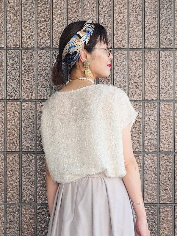 MUTSUKOさんの「UNTITLED｜【セットアップ可/洗える】フェザーフレンチスリーブブラウス」を使ったコーディネート