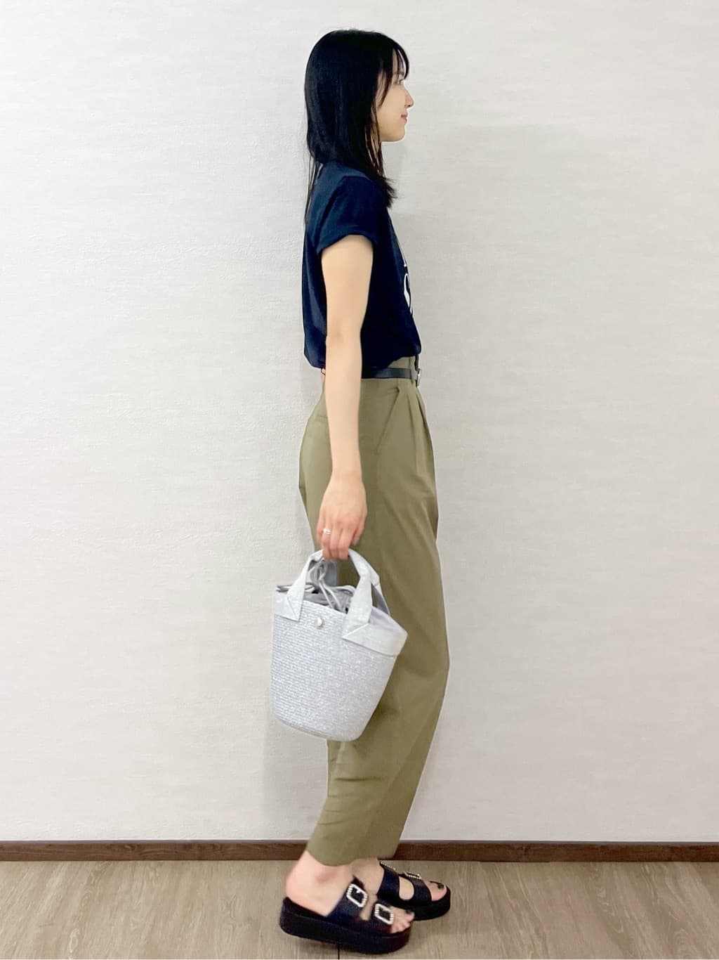 sachikoさんの「OPAQUE.CLIP｜ロゴプリントTシャツ【洗濯機洗い可】」を使ったコーディネート