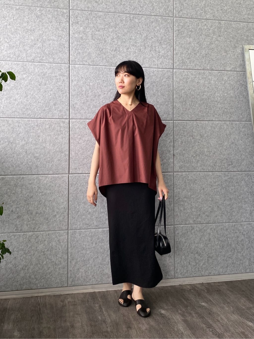rinaさんの「INDIVI｜スリーブレスタックブラウス」を使ったコーディネート