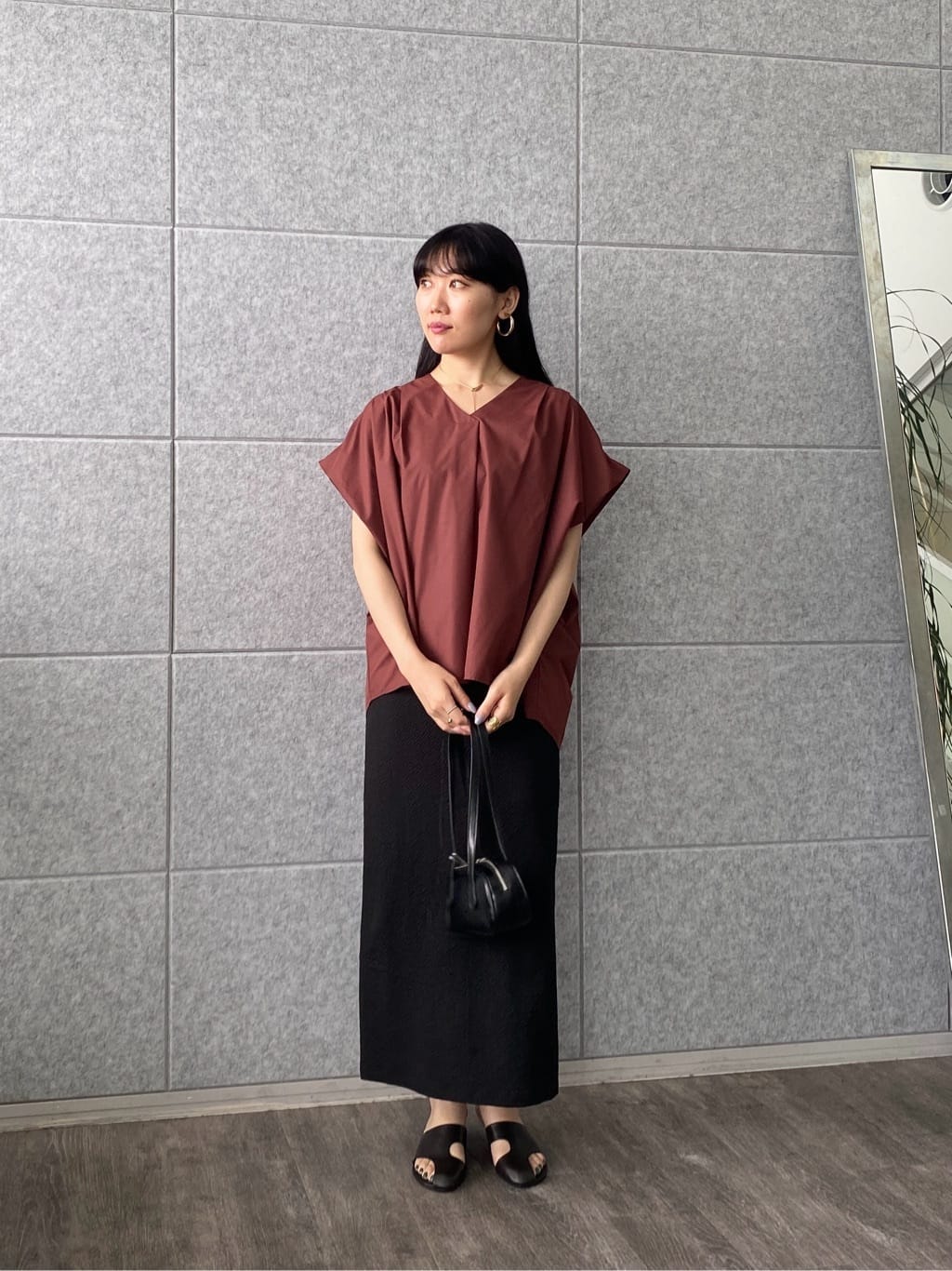 rinaさんの「INDIVI｜スリーブレスタックブラウス」を使ったコーディネート