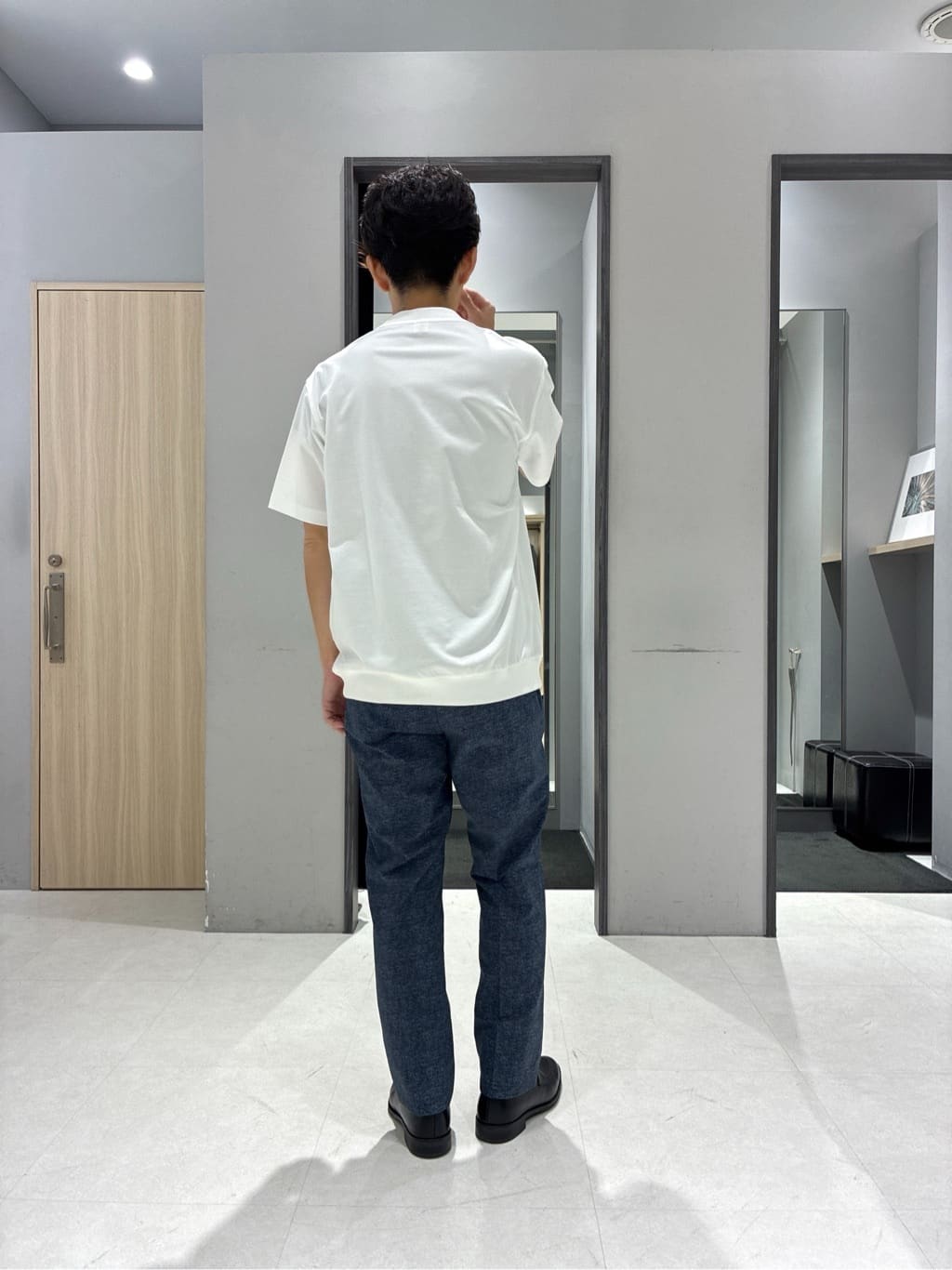 わいずみさんの「TAKEO KIKUCHI｜【抗菌防臭／5サイズ展開】ハイゲージポンチ Tシャツ」を使ったコーディネート