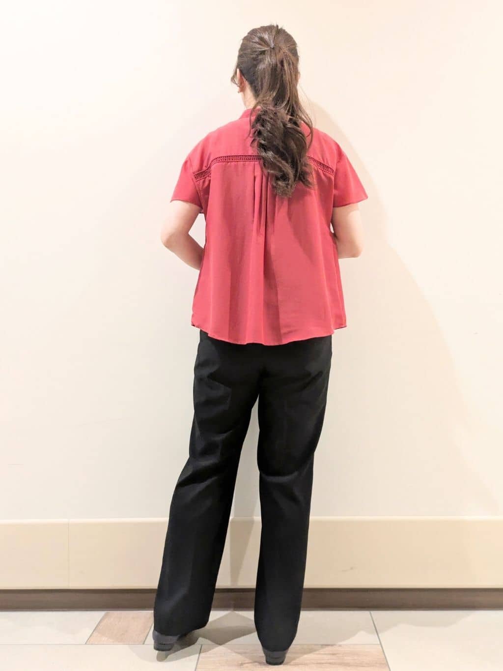 imamiさんの「Reflect｜【マシンウォッシュ可】リネンライクフレアパンツ」を使ったコーディネート