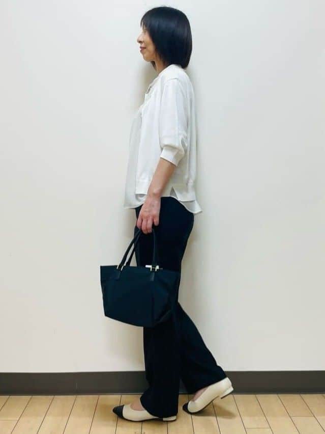 Riiさんの「Reflect｜【選べる5色◎／マシンウォッシュ可】シャーリングデザインブラウス」を使ったコーディネート