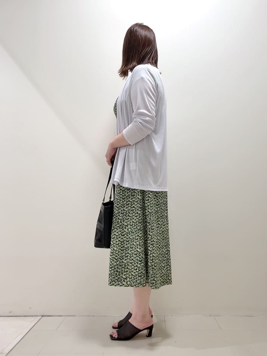 YUIさんの「UNTITLED｜◆【接触冷感/UV機能/遮熱】ジャージカーディガン」を使ったコーディネート