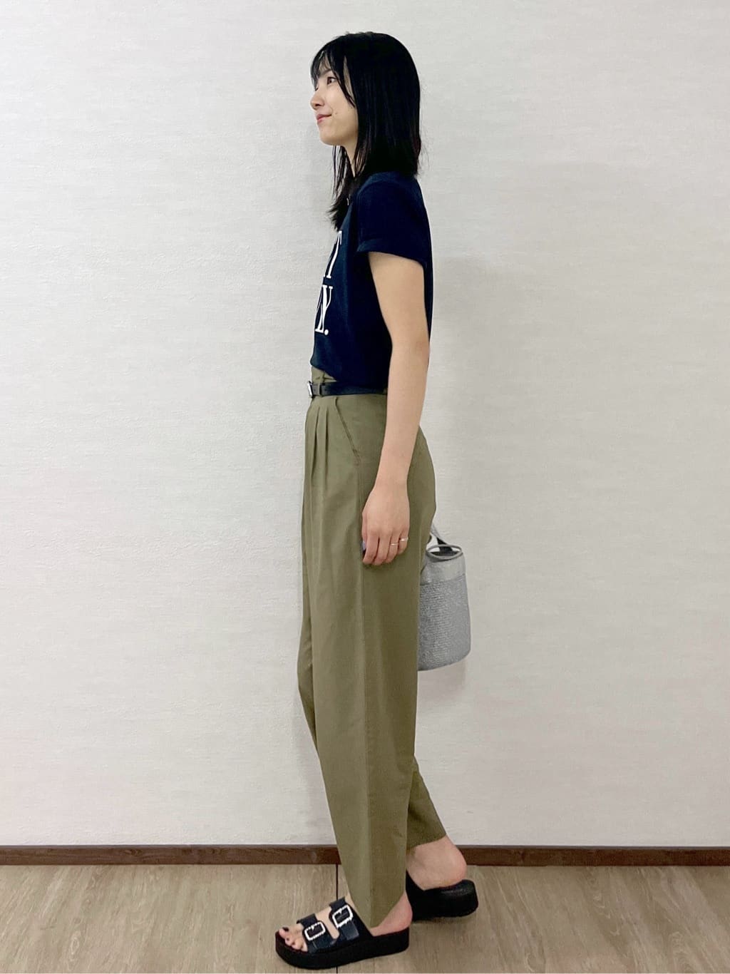 sachikoさんの「OPAQUE.CLIP｜ロゴプリントTシャツ【洗濯機洗い可】」を使ったコーディネート