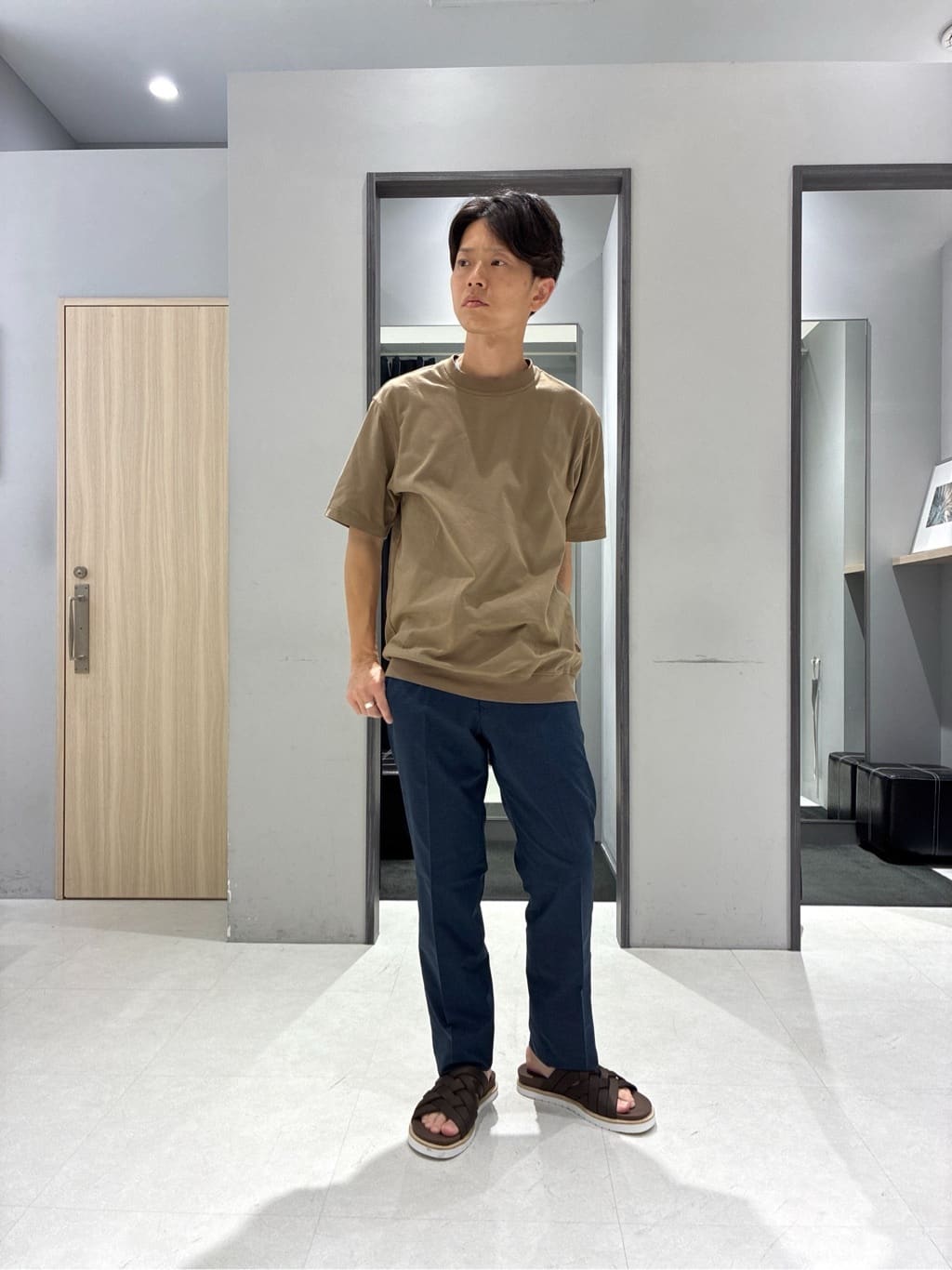 わいずみさんの「TAKEO KIKUCHI｜【抗菌防臭／5サイズ展開】ハイゲージポンチ Tシャツ」を使ったコーディネート