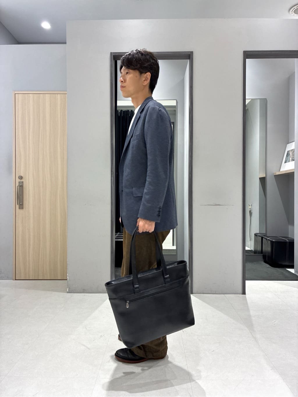 わいずみさんの「TAKEO KIKUCHI｜【抗菌防臭／5サイズ展開】ハイゲージポンチ Tシャツ」を使ったコーディネート
