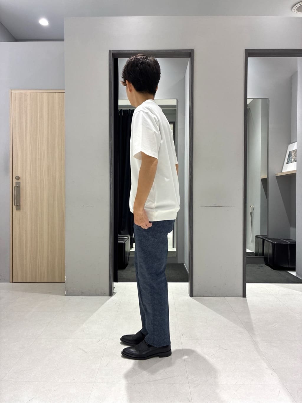 わいずみさんの「TAKEO KIKUCHI｜【抗菌防臭／5サイズ展開】ハイゲージポンチ Tシャツ」を使ったコーディネート