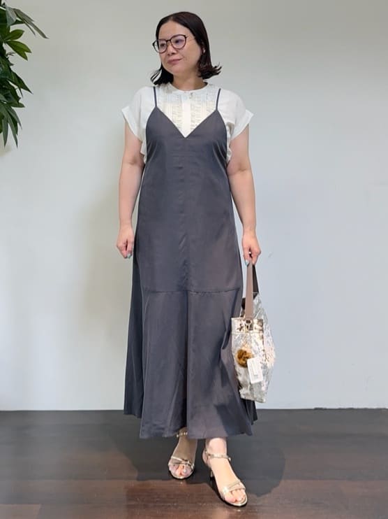 Asamiさんの「UNTITLED｜【洗える/肩紐調節可能】パウダーキャミワンピース」を使ったコーディネート