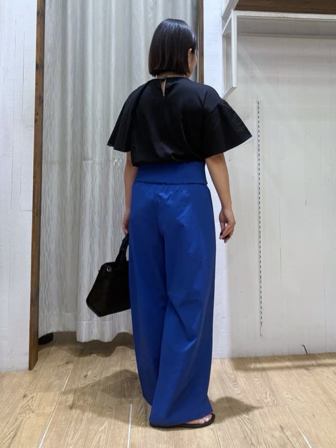 chさんの「THE SHOP TK｜アシメケープ風プルオーバー【接触冷感/洗濯機OK】」を使ったコーディネート