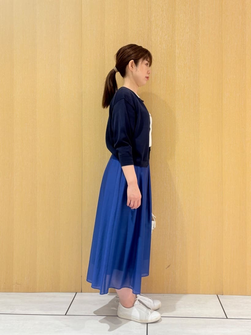 CHISATOさんの「UNTITLED｜【後ろウエストゴム/洗える】シアーフレアースカート」を使ったコーディネート