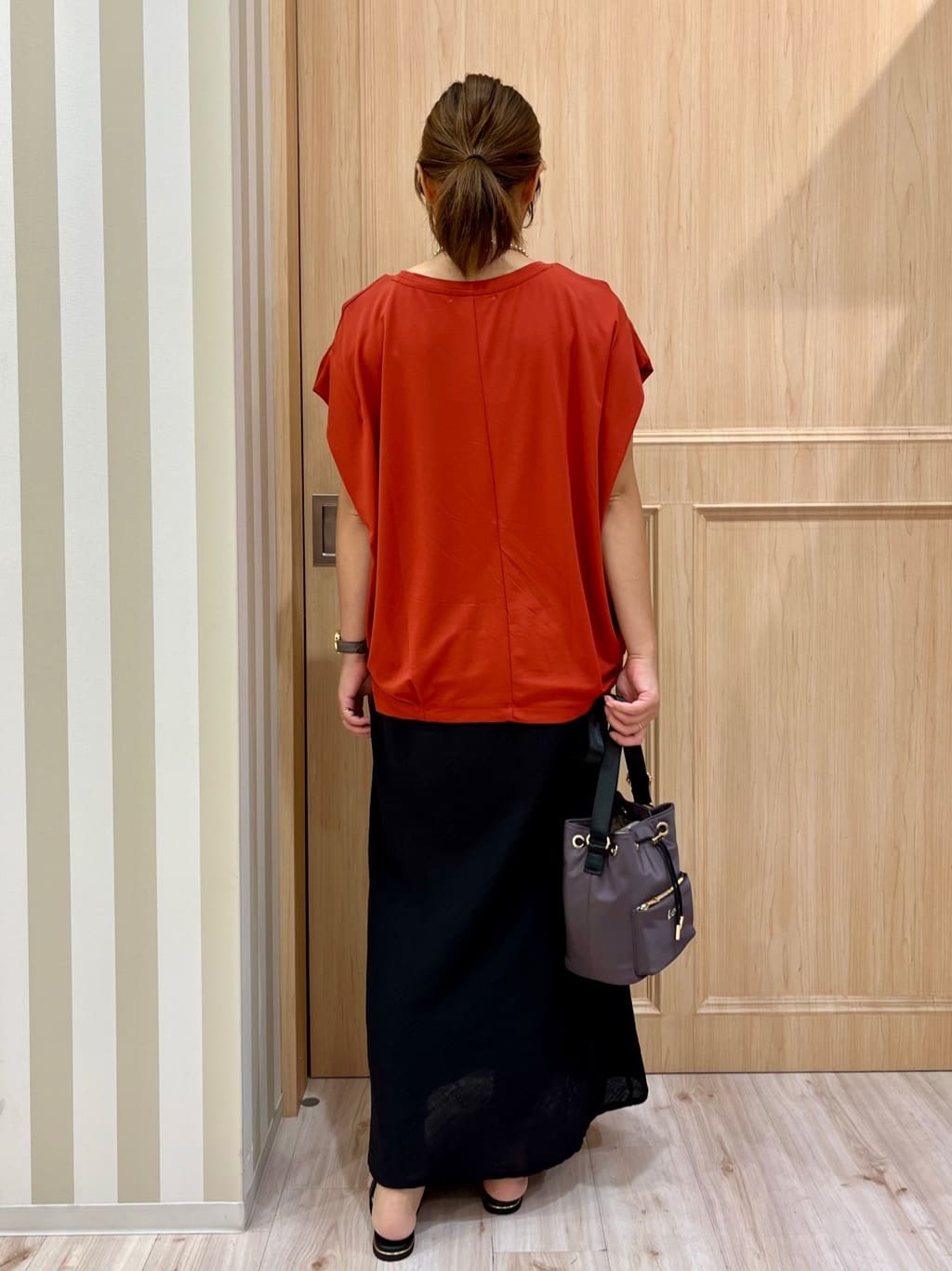 Kyokoさんの「SHOO･LA･RUE｜【S-LL/ひんやり/UV】二の腕をきれいにカバー ショルダータックトップス」を使ったコーディネート
