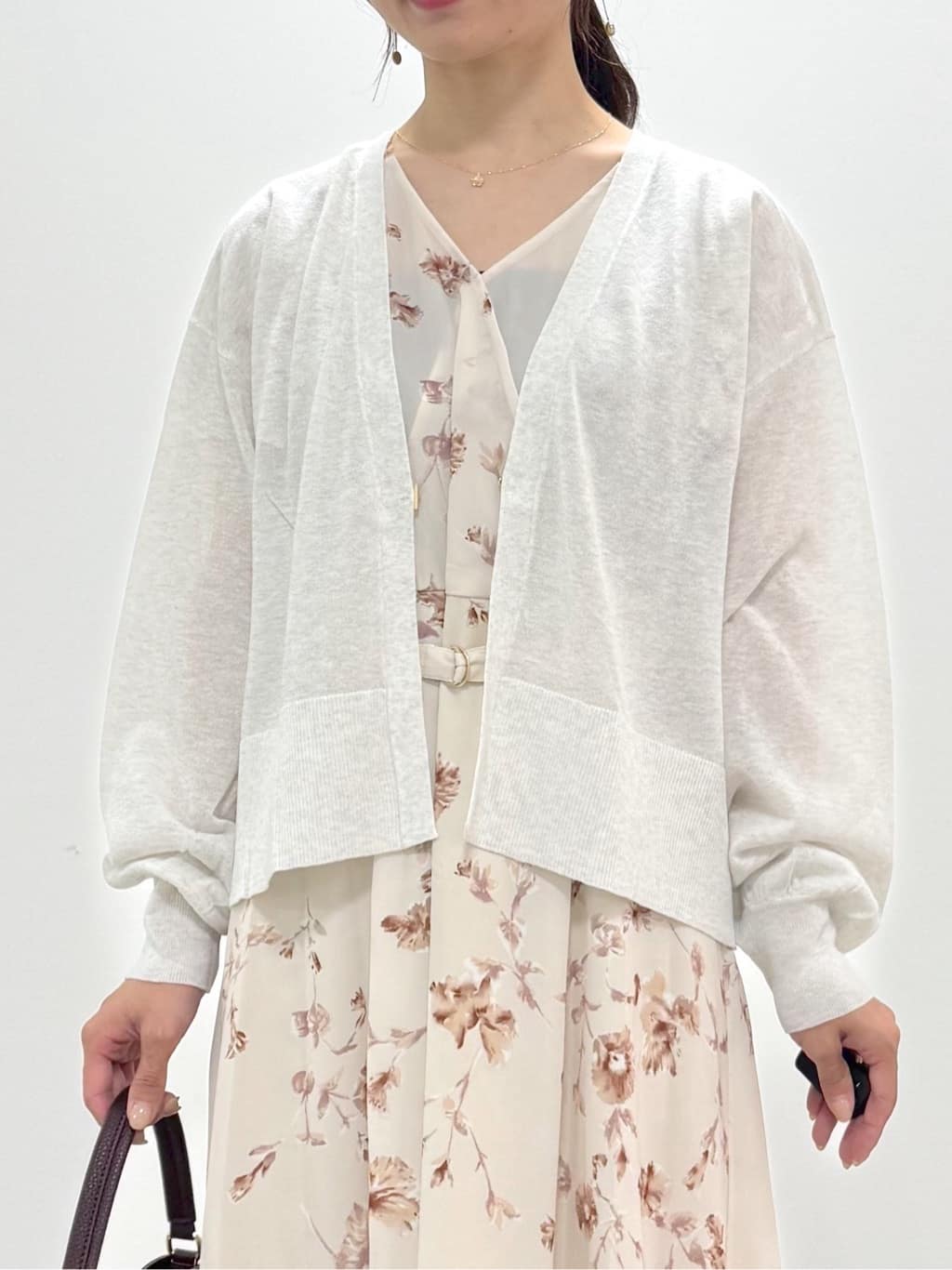 kozuさんの「index｜《5色展開》コンパクトショートカーディガン【洗濯機洗い可】」を使ったコーディネート