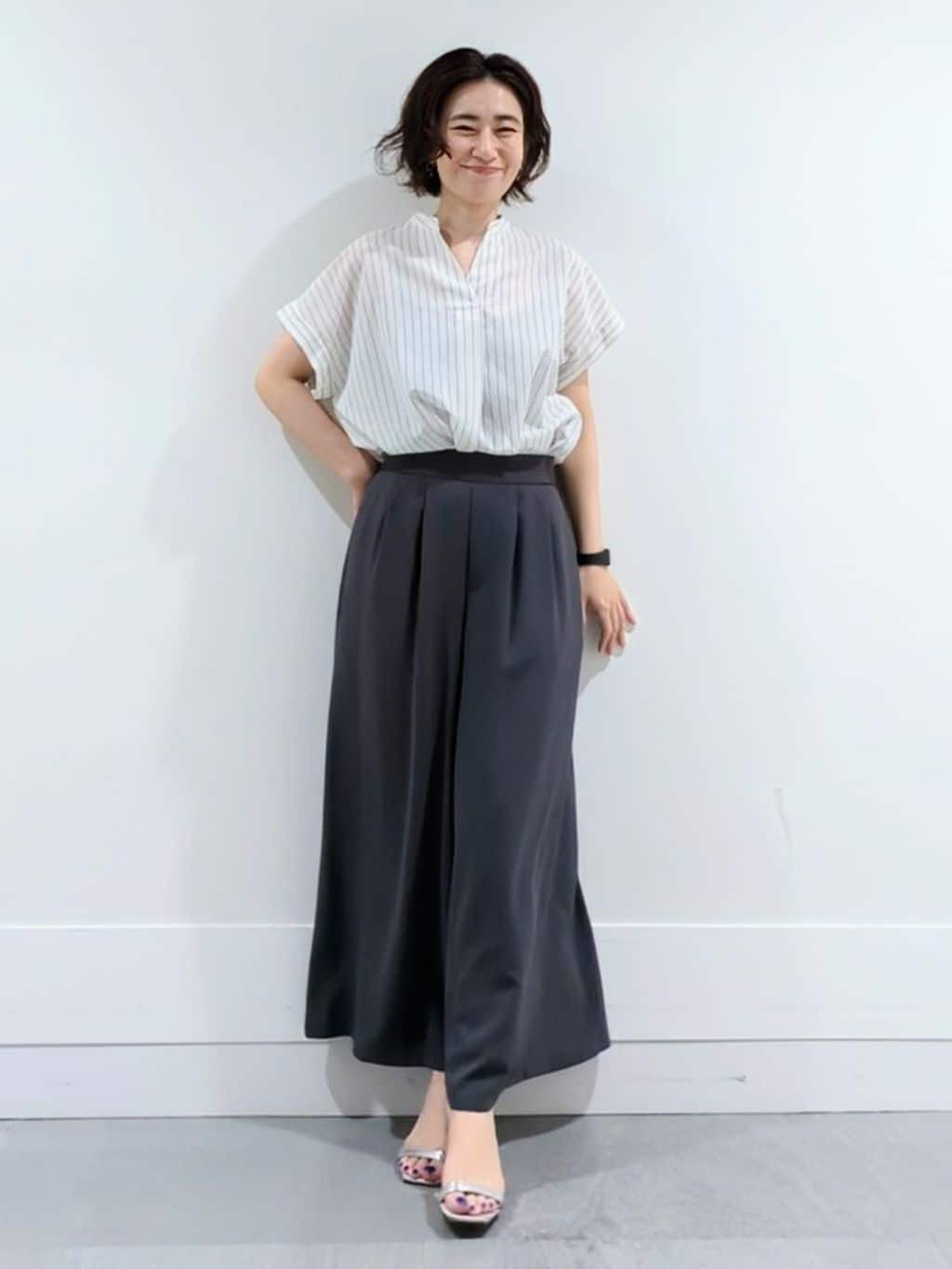ミズタさんの「UNTITLED｜【洗える/スキッパー】フレンチスリーブシアーブラウス」を使ったコーディネート