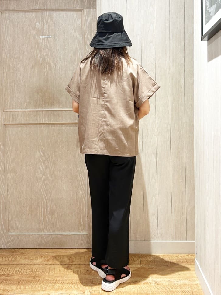 yukaさんの「SHOO･LA･RUE｜【S-LL】さらりと着たい大人のための 麻調半袖ジャケット」を使ったコーディネート