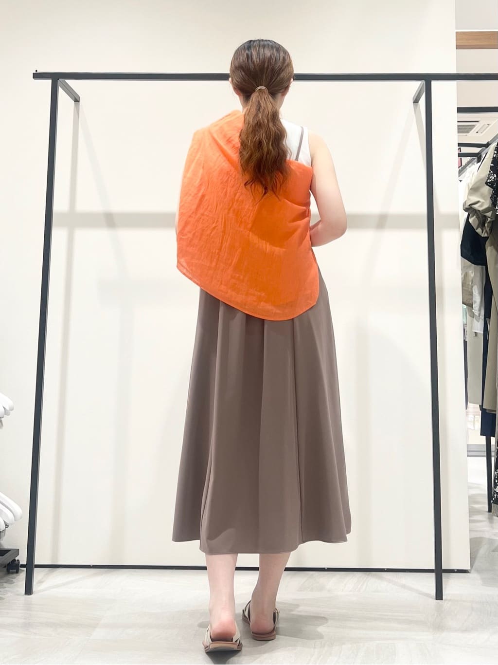 T.Kさんの「INDIVI｜【UVケア】エアリージョーゼット キャミワンピース」を使ったコーディネート