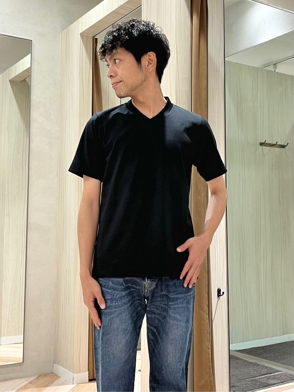URAさんの「TAKEO KIKUCHI｜【抗菌防臭】COOL DOTS（R）ドビープリント ジャケット」を使ったコーディネート