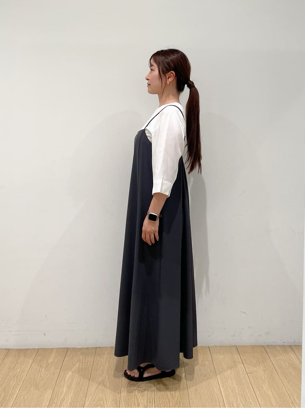 maiさんの「INDIVI｜【UVケア】エアリージョーゼット キャミワンピース」を使ったコーディネート