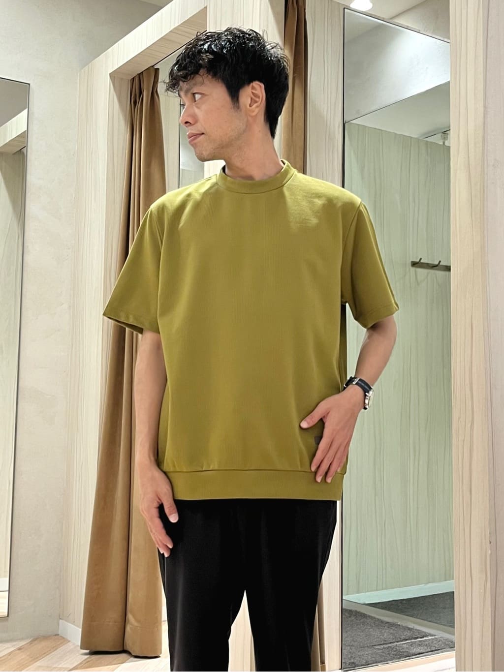 URAさんの「TAKEO KIKUCHI｜【COOL CITY WEAR】エアートール パンツ /接触冷感・通気性」を使ったコーディネート