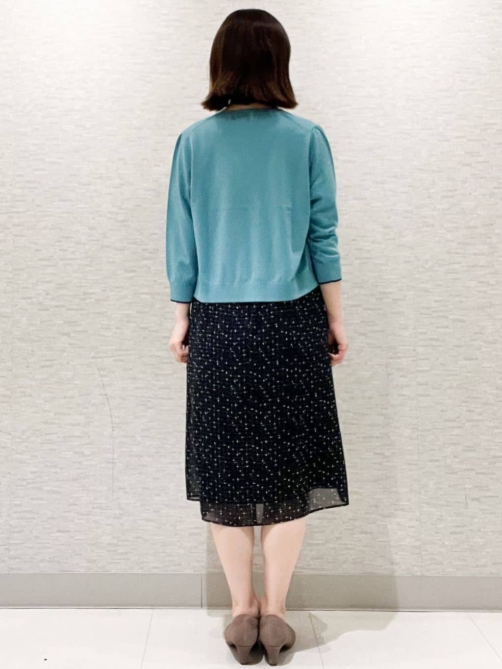 marikoさんの「Reflect｜【WEB先行カラーあり／マシンウォッシュ可／ナローベルト付き】オフボディツイードチェックワンピース」を使ったコーディネート