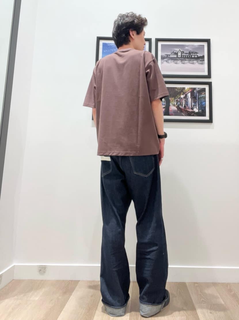 oikawaさんの「Dessin｜ロゴ刺繍Tシャツ」を使ったコーディネート