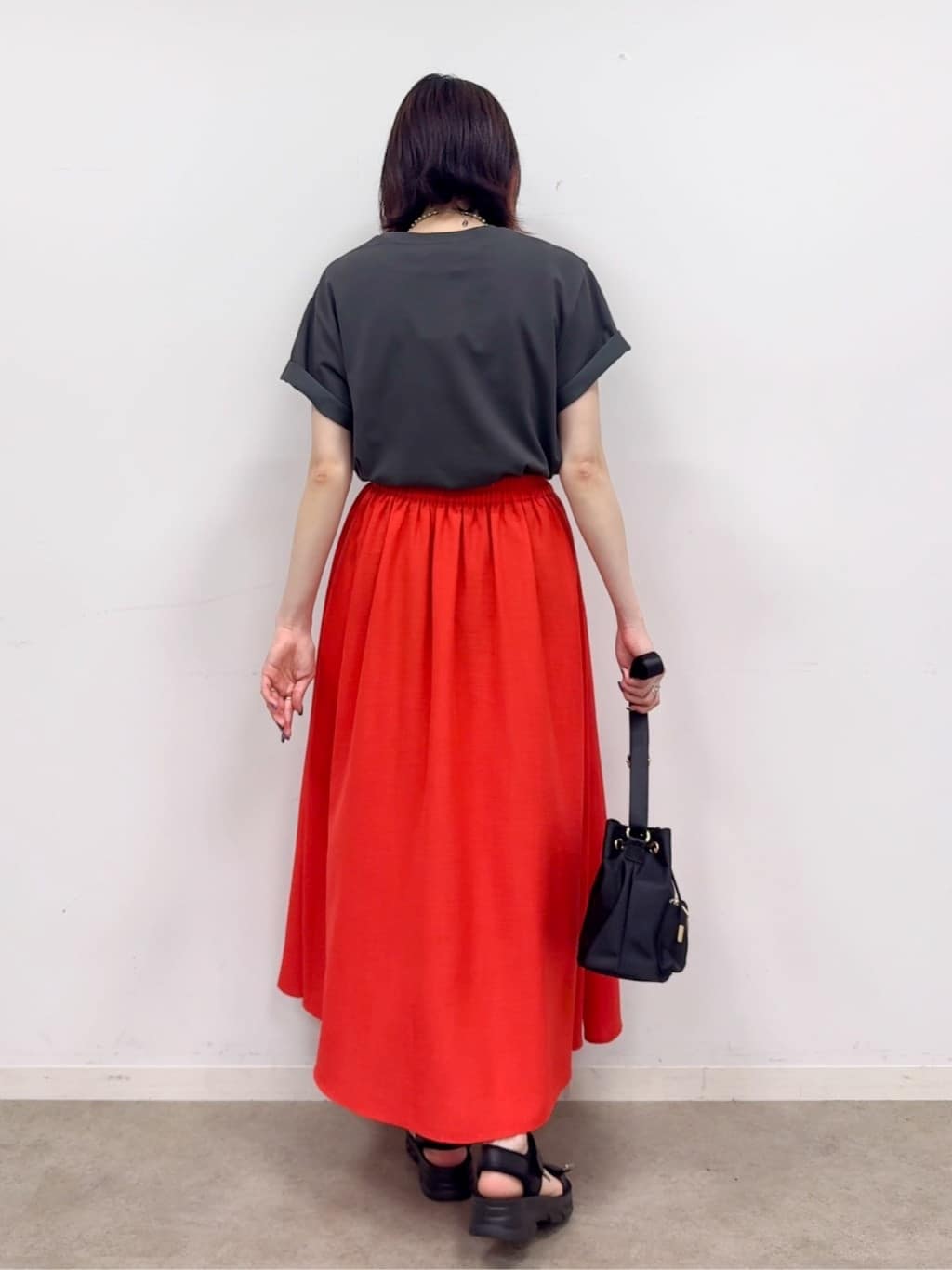 𝐜𝐡𝐢𝐤𝐚さんの「SHOO･LA･RUE｜【S-LL/ひんやり/UV】選べる6柄でそれぞれ欲しくなる プリントTシャツ」を使ったコーディネート