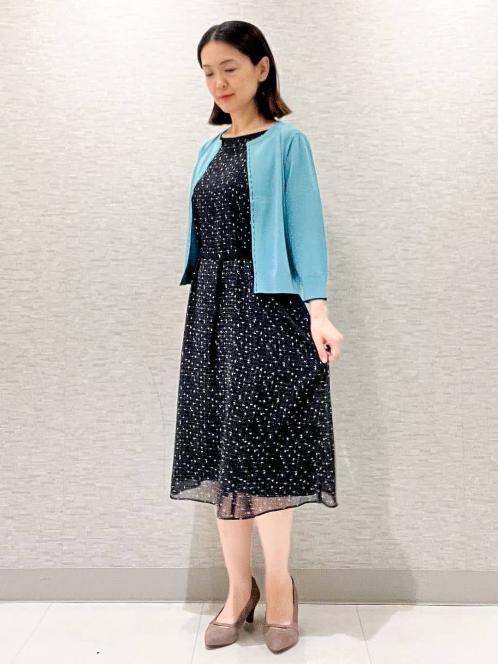 marikoさんの「Reflect｜【WEB先行カラーあり／マシンウォッシュ可／ナローベルト付き】オフボディツイードチェックワンピース」を使ったコーディネート