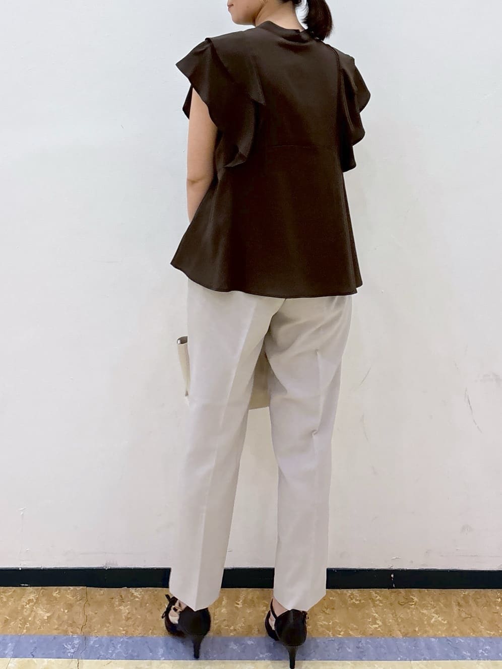 akariさんの「index｜ベルト付きストレッチテーパードパンツ／セットアップ可【洗濯機洗い可／吸水速乾／接触冷感】」を使ったコーディネート