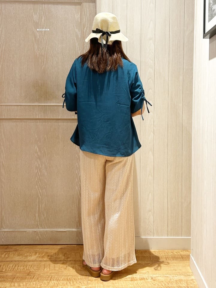 yukaさんの「SHOO･LA･RUE｜【S-LL】クロシェ風レースイージーワイドパンツ」を使ったコーディネート