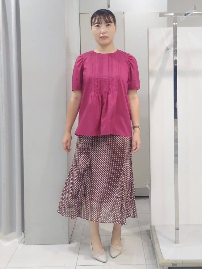 AZUSAさんの「Reflect｜【すっきり見え！長め丈】ピンタックデザインチュニックブラウス」を使ったコーディネート